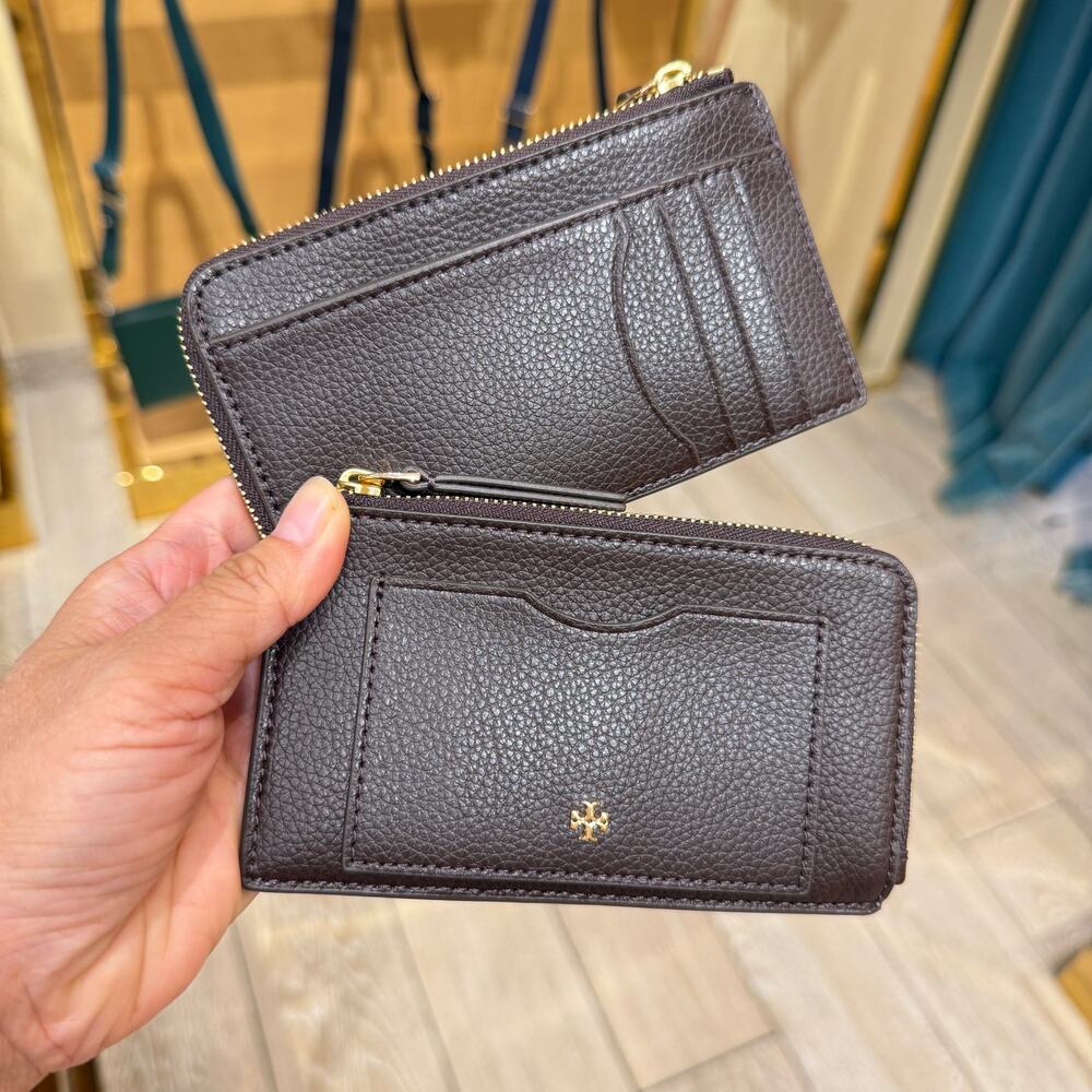 New‼️Tory Burch Blake Zip Card Case 190326 $150 Cocoa